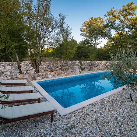 Romantic - Pool, Nature, Privacy - By Traveler Tourist Agency Krk - Id 2182 Willa Risika