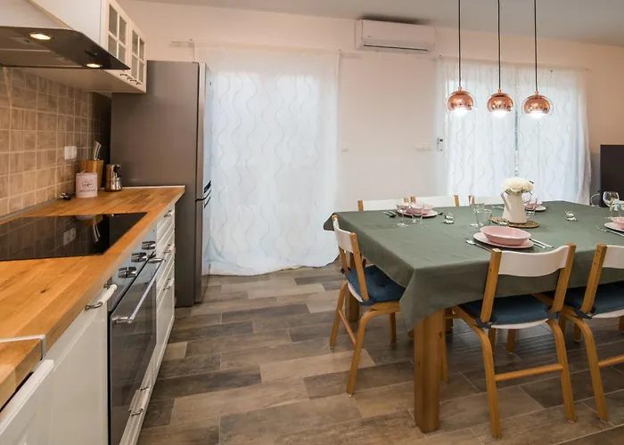 Villa Romantic - Pool, Nature, Privacy - By Traveler Tourist Agency Krk - Id 2182