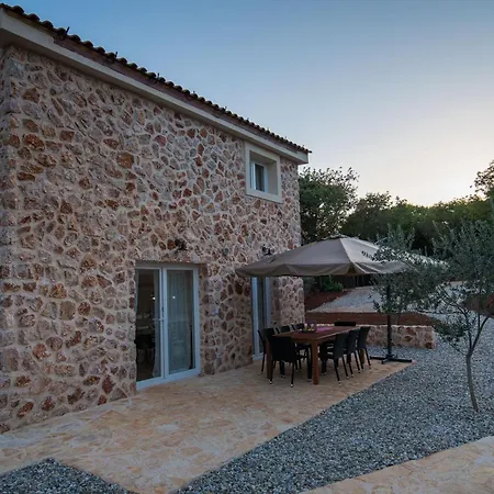 Villa Romantic - Pool, Nature, Privacy - By Traveler Tourist Agency Krk - Id 2182 *