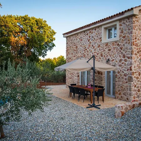 Romantic - Pool, Nature, Privacy - By Traveler Tourist Agency Krk - Id 2182 Villa
